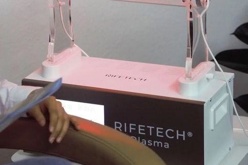 Rife Plasma Gerät mit moderner Plasma- und Frequenztechnologie